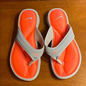 Nike Comfort Sandals